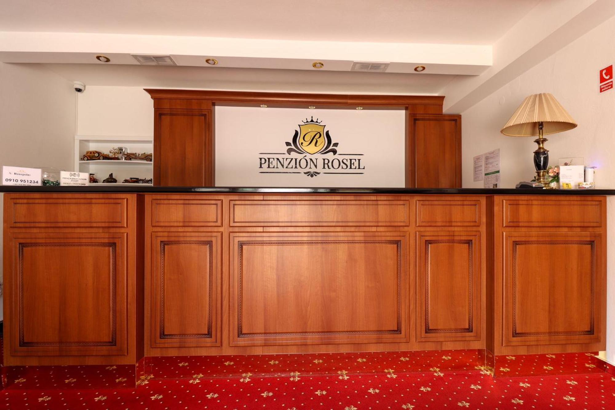 Penzion Rosel Nové Zámky Dış mekan fotoğraf